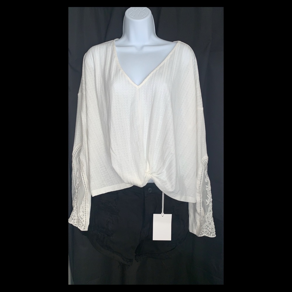 Blue rain white blouse with lace sleeves